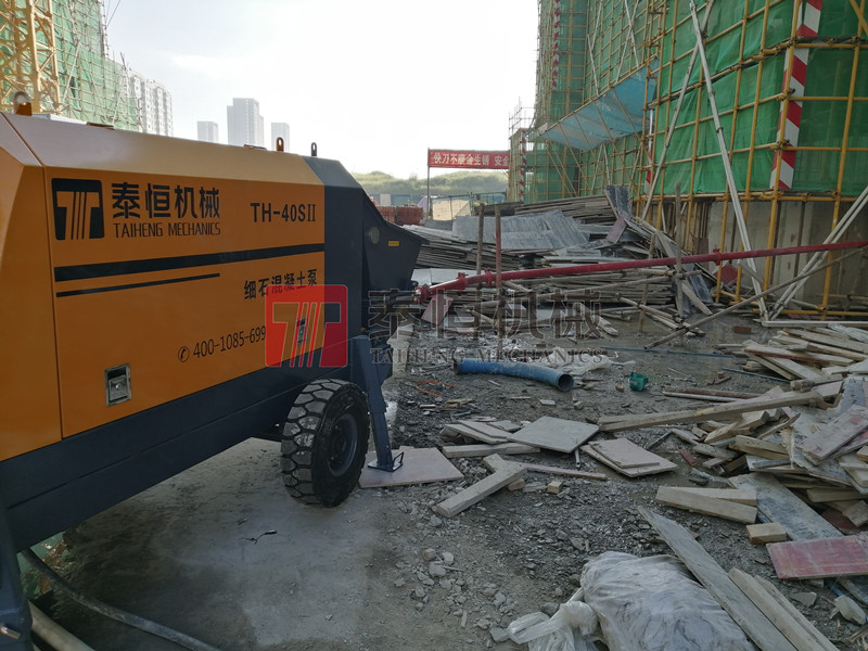 武漢2臺細石泵室內(nèi)地坪澆筑
